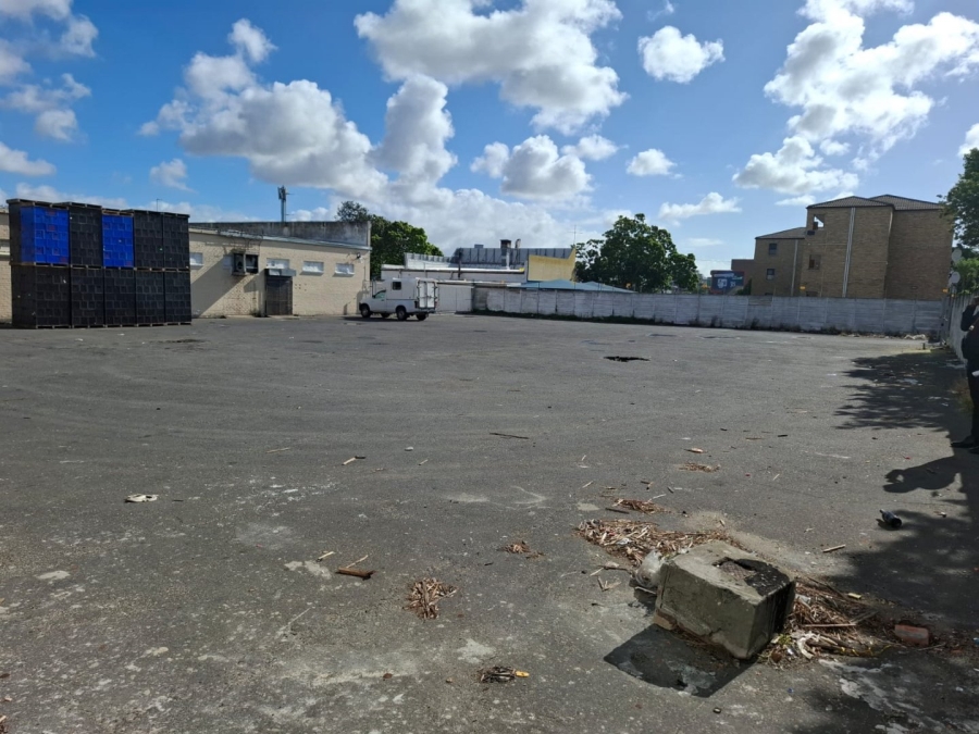 Commercial Property for Sale in De La Haye Western Cape